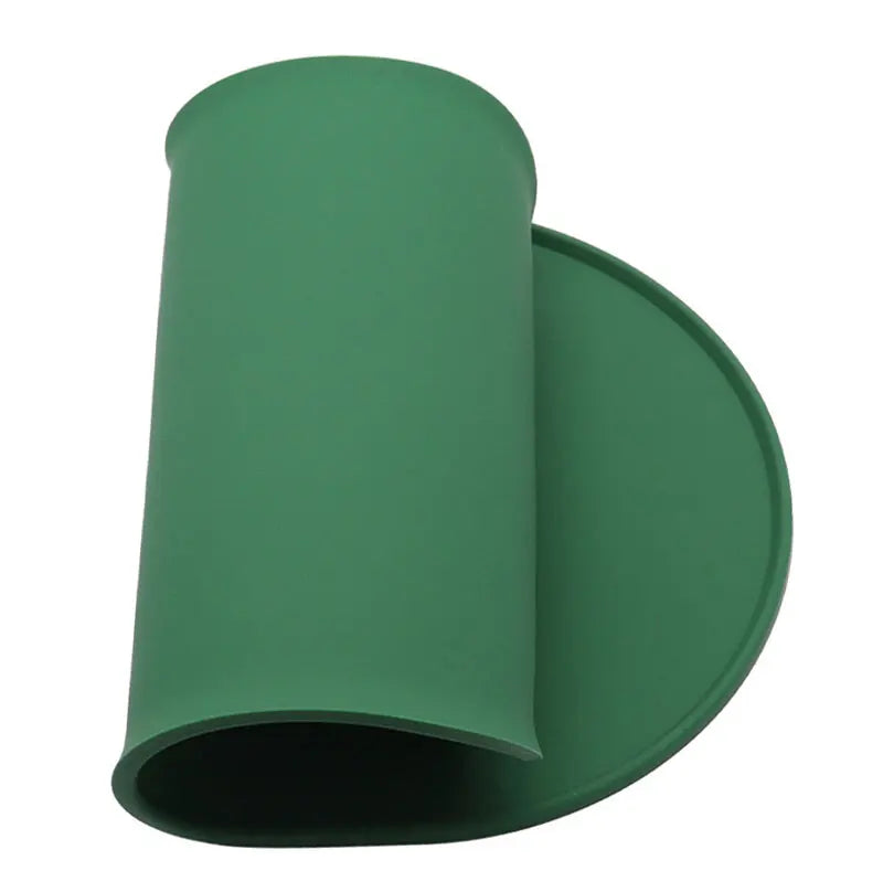 Say Goodbye to Messy Mealtimes with Our Non-Slip Silicone Bowl Mat for Pets!
