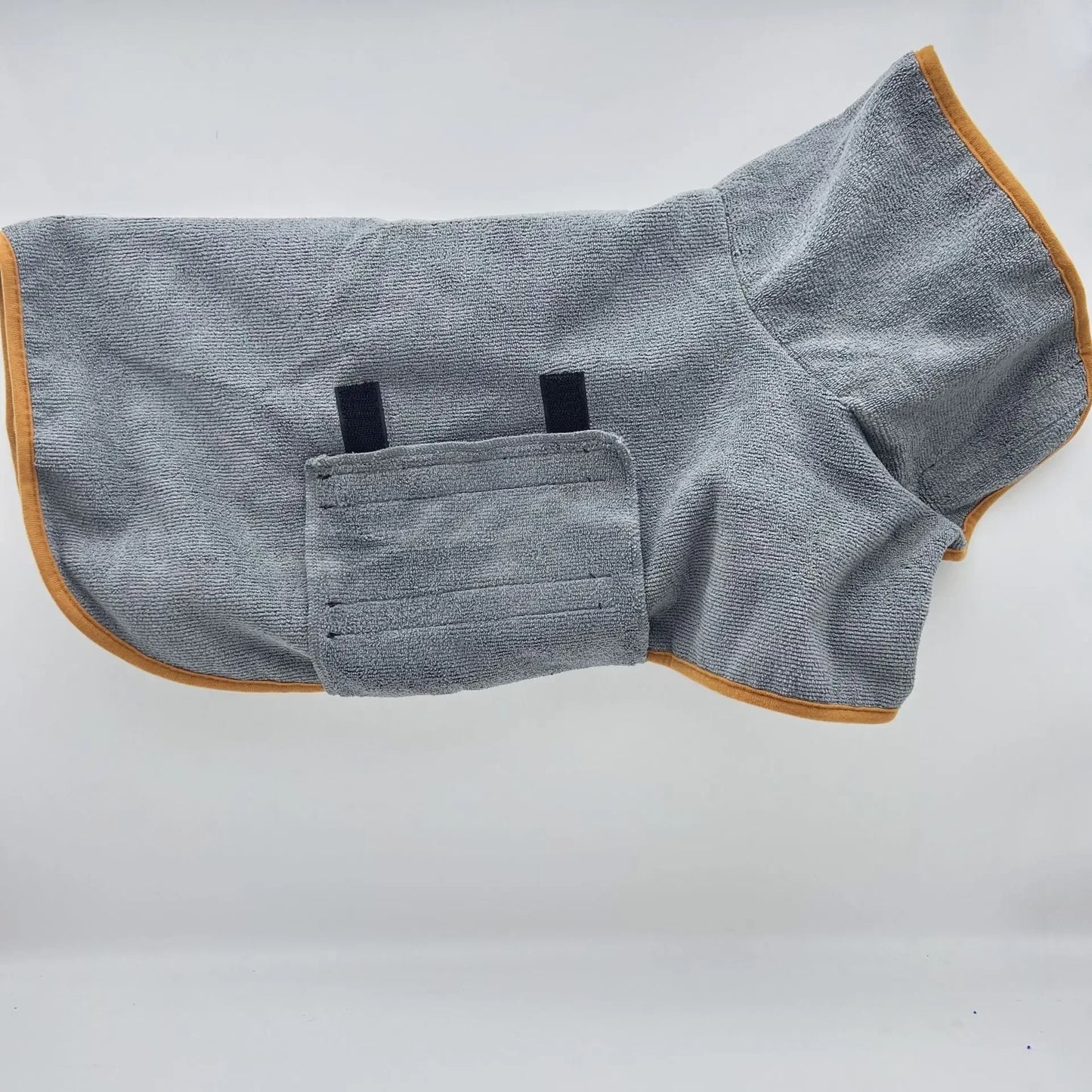 Transform Bath Time with Our Ultra-Absorbent Dog Bathrobe – Perfect for All Pets!