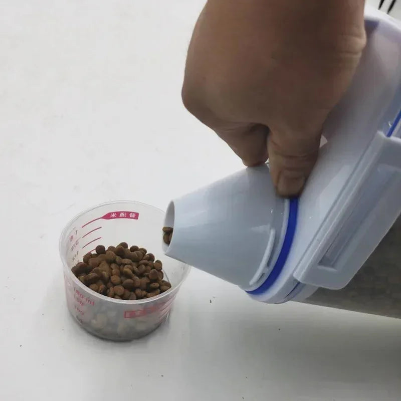 Ultimate Pet Food Storage Container with Measuring Cup – Keep Your Furry Friend's Food Fresh!